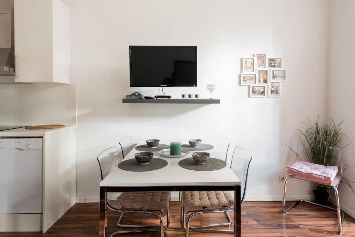 Luxurious And Spacious 5 Min Walk To City Center, 1-2 Wien Exterior foto