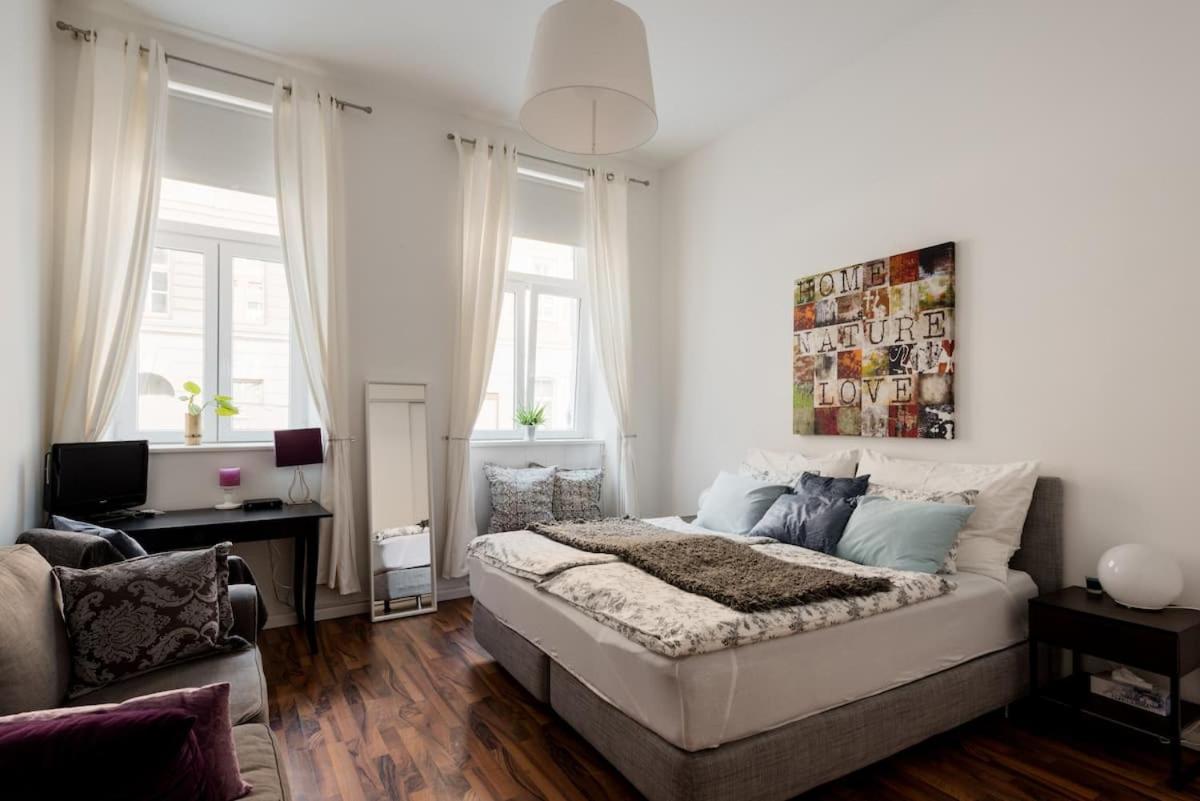 Luxurious And Spacious 5 Min Walk To City Center, 1-2 Wien Exterior foto